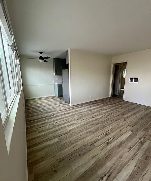 2124 Garnet Ave #B — Photo 2
