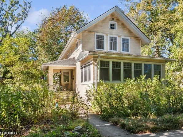 2728 Woodbine Ave, Evanston, IL 60201