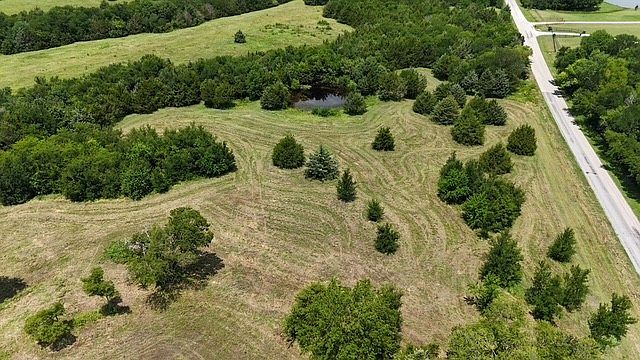1st image of 1 Cornstalk Rd
