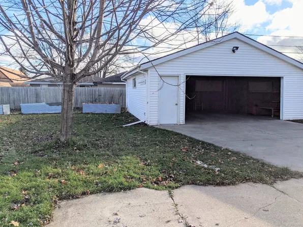 312 S Christine St, Appleton, WI 54915