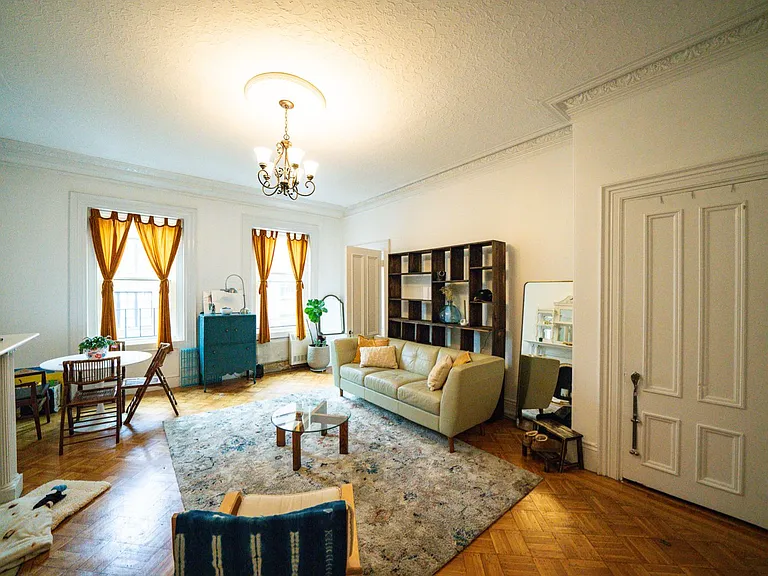 82 Commonwealth Ave #8 — Photo 2