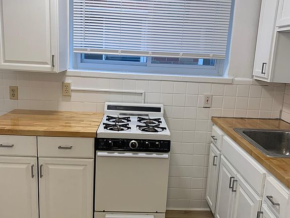 5th image of 5833 Mardel Ave #1F