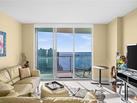 5th image of 3000 Oasis Grand BLVD #2702