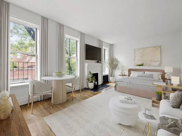 10 Bethune St APT 2B, New York, NY 10014
