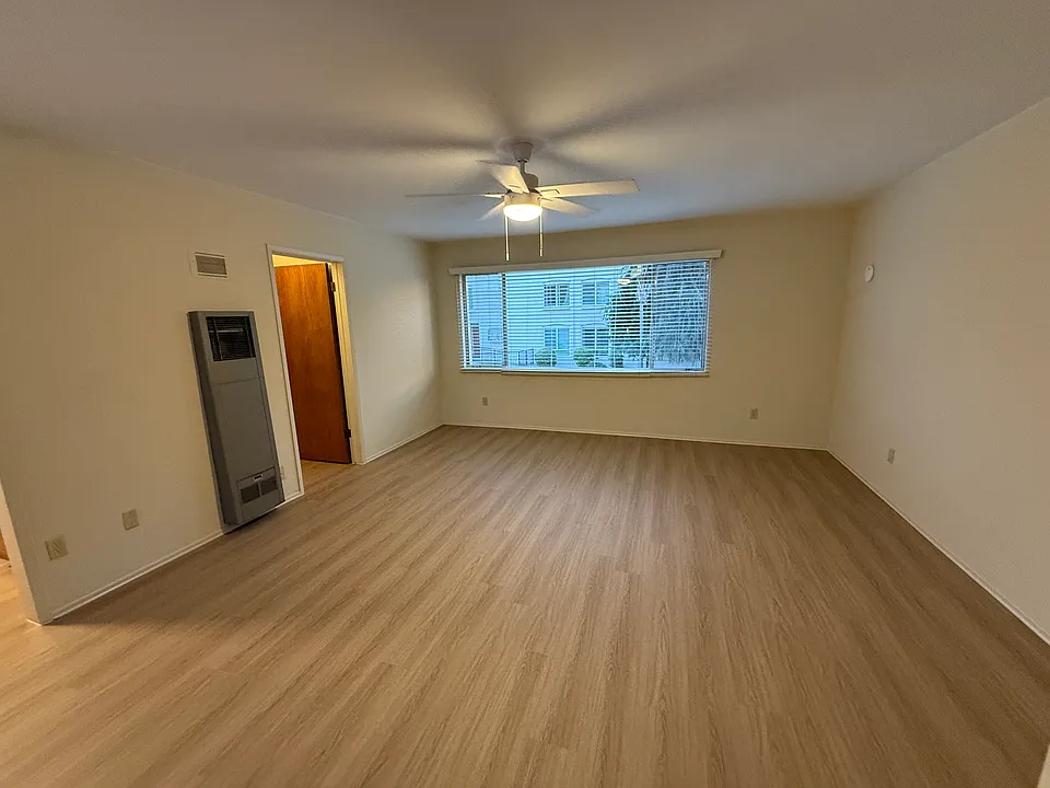 1810 Cypress Ave #1