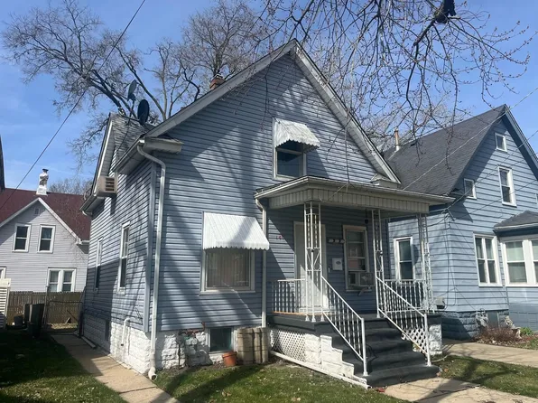 140 Adams St, Rockford, IL 61107