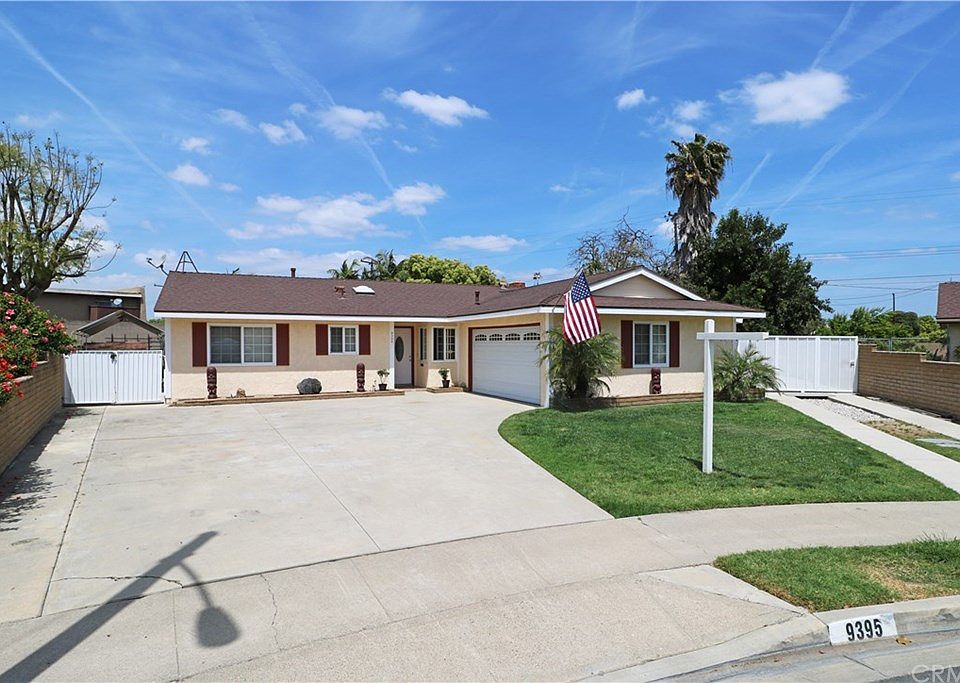 1st image of 9395 Via Vico Cir