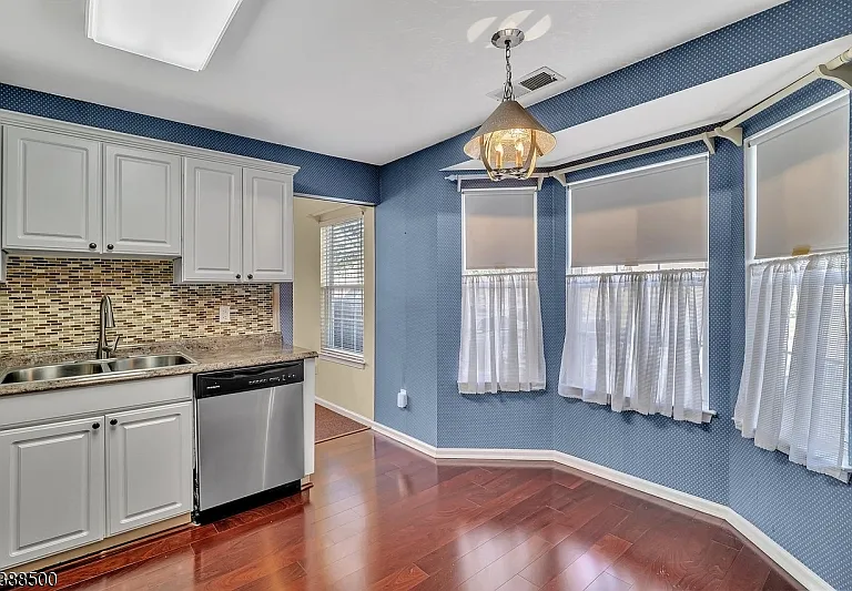 122 Williamson Ct — Photo 4