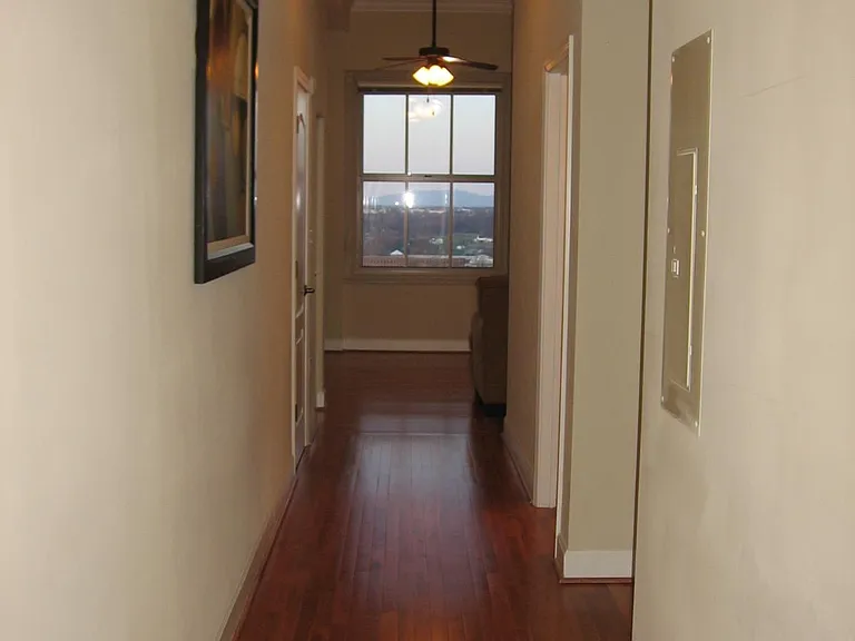 Nissen Building Apartments — Photo 71