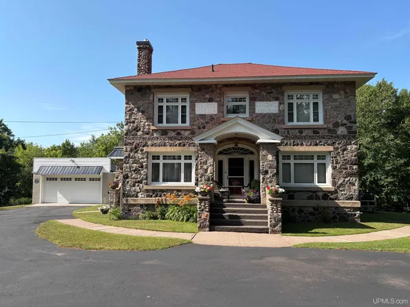 613 2nd Ave N, Hurley, WI 54534