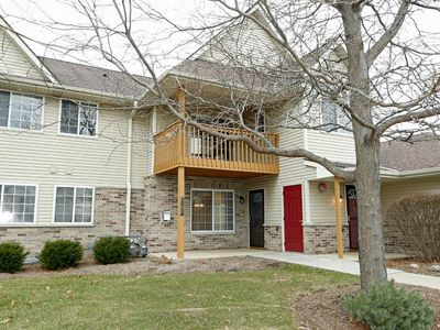 4865 W Maple Leaf Cir #6-3, Greenfield, WI, 53220