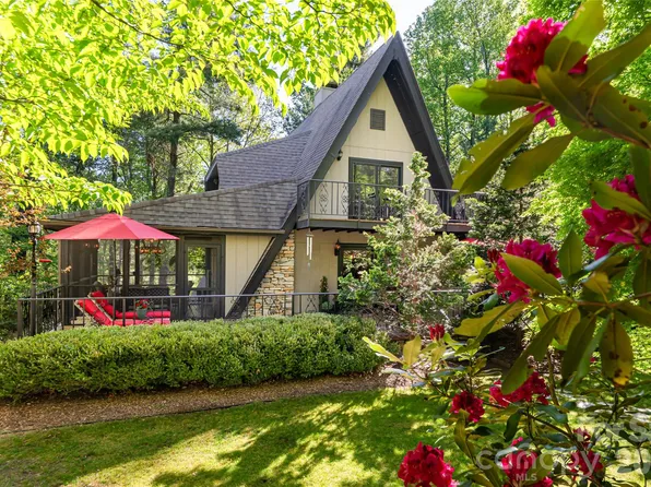 7 Cooper Cv S, Hendersonville, NC 28739