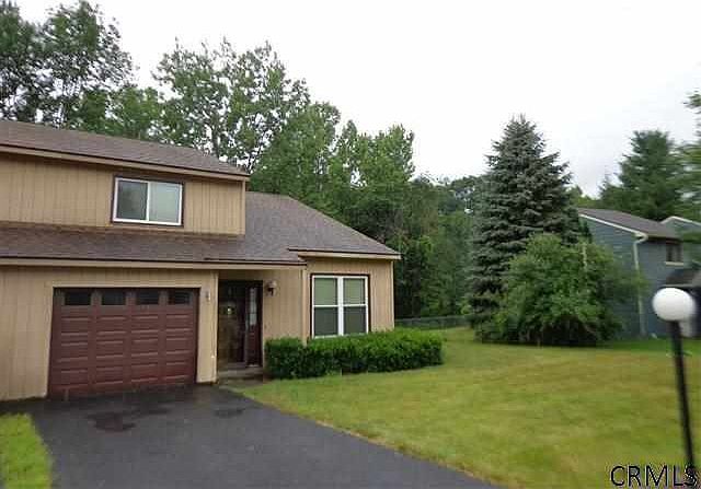 1st image of 16 B Woodcliffe Dr