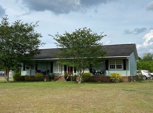 144 Daisy Cir, Glennville, GA 30427