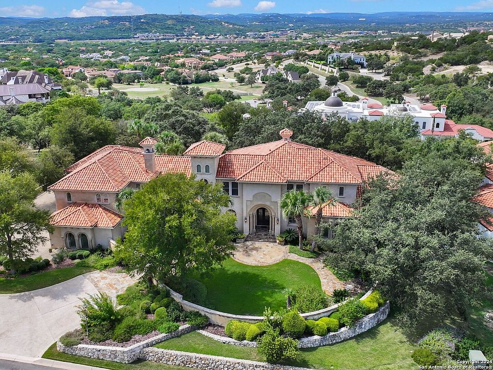 1st image of 47 VINEYARD DR