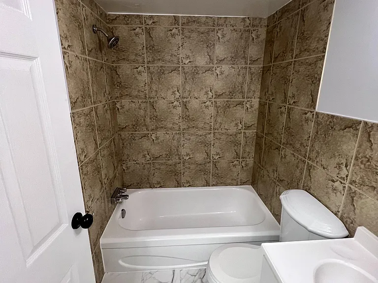 471 Tecumseh Rd W #101 — Photo 9