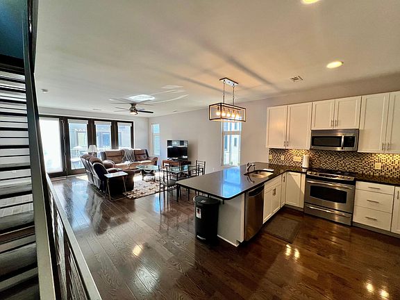 Kitchen and living room area