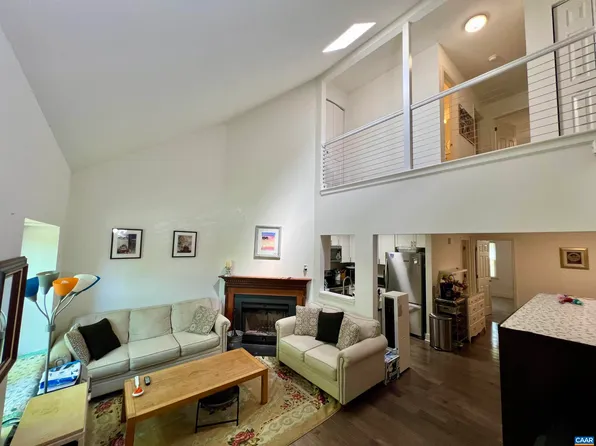 529 Whitcover Cir, Charlottesville, VA 22901