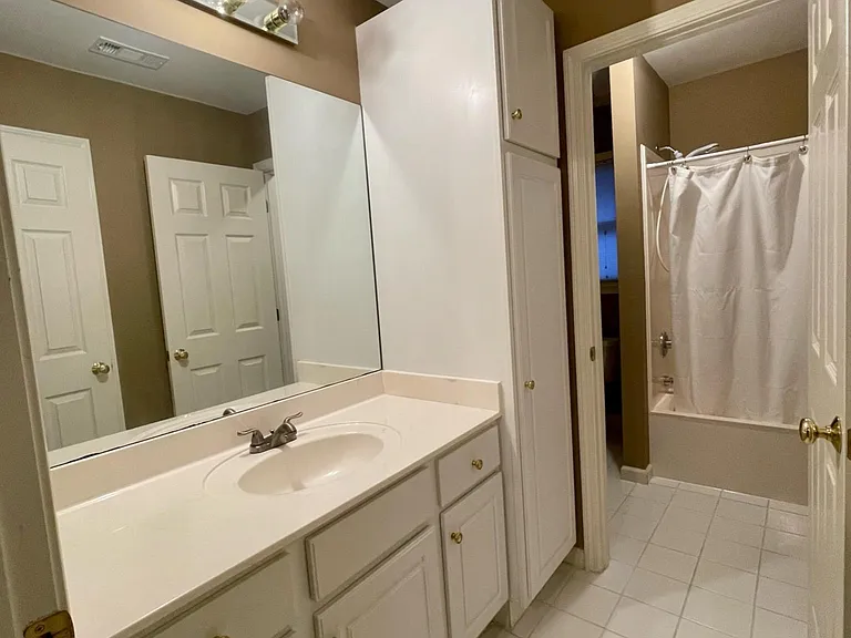 3517 Chippenham Dr — Photo 20