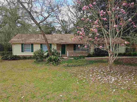 2nd image of 2400 Debden Ct