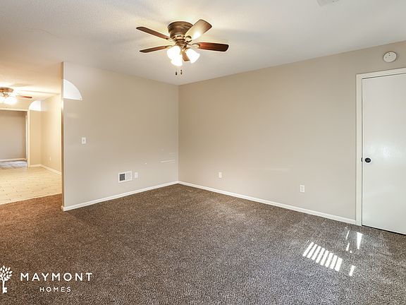 4th image of 530 S Commercial Ave