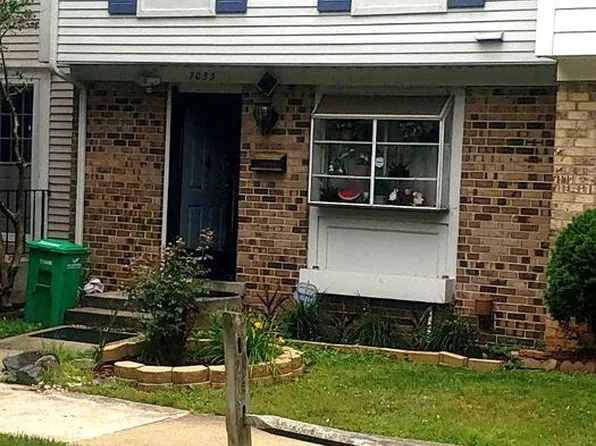 7035 Woodstream Ln, Lanham, MD 20706