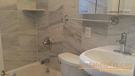 Rented by aptsandlofts.com