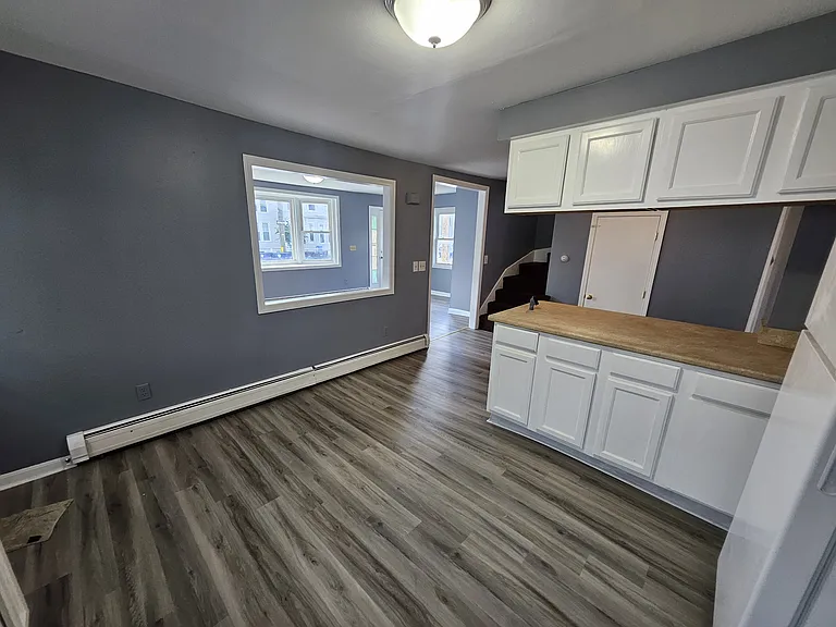 58 Walnut St — Photo 16