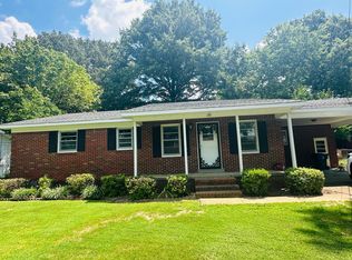 1516 Eastview Dr, Humboldt, TN 38343