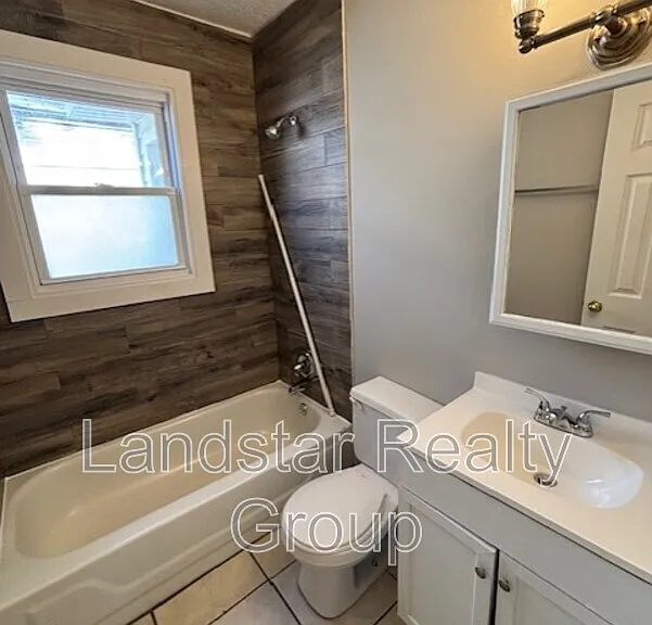 3762 Parthenia Ave — Photo 17