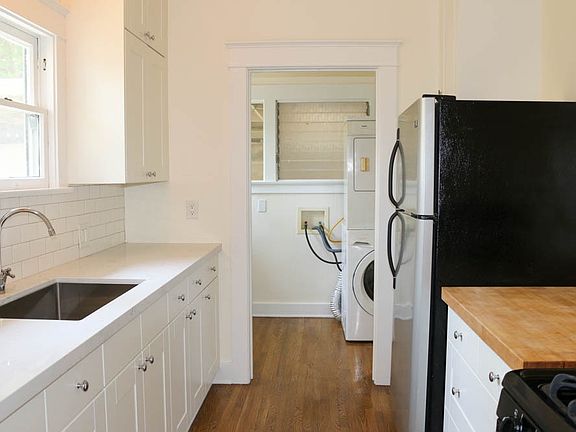 3rd image of 4835 College View Ave
