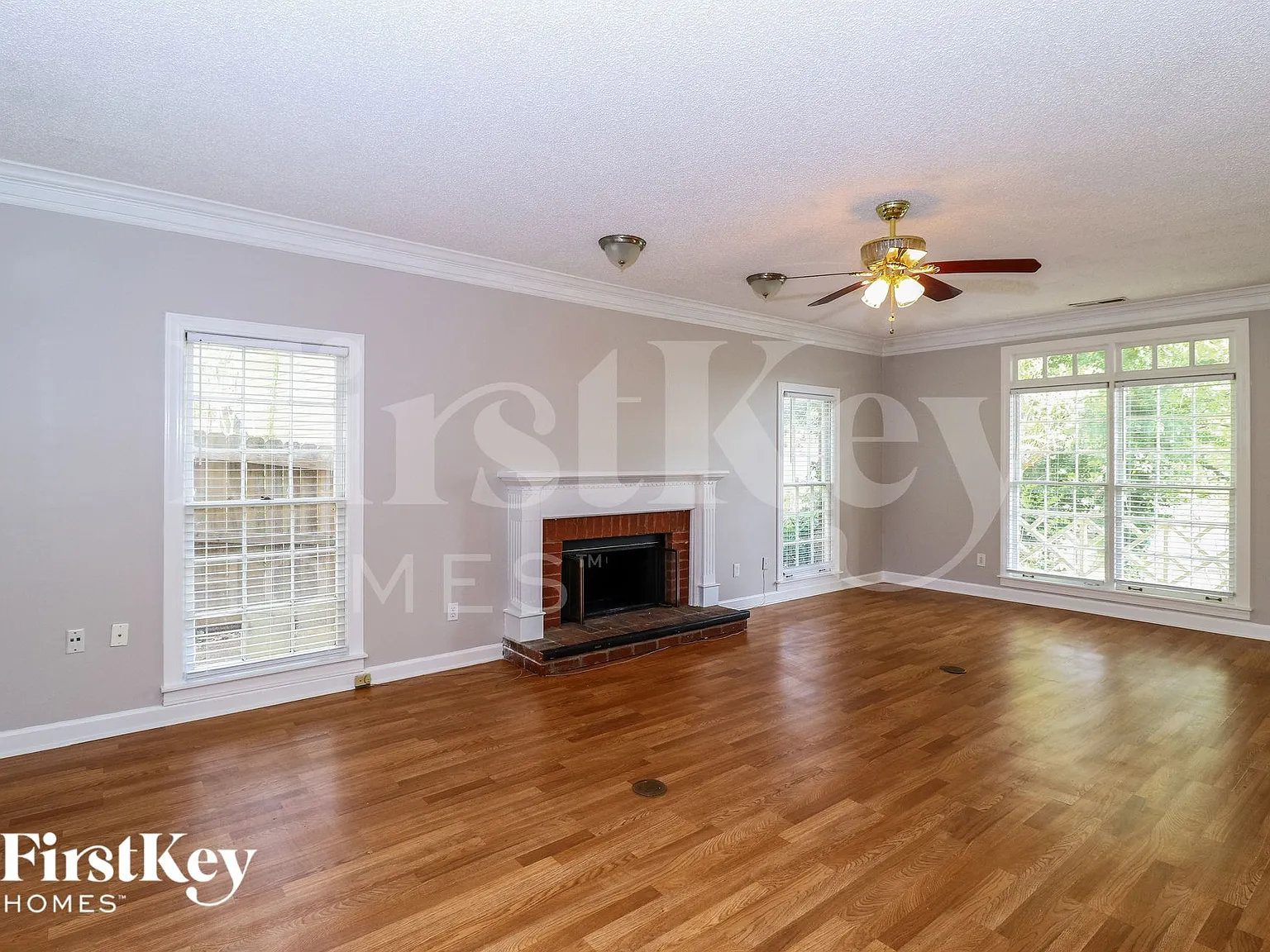 3 bed, 2.5 bath, 2059 sqft, $1,810 — Photo 4