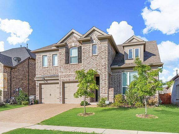3rd image of 106 Spanish Bluebell Dr