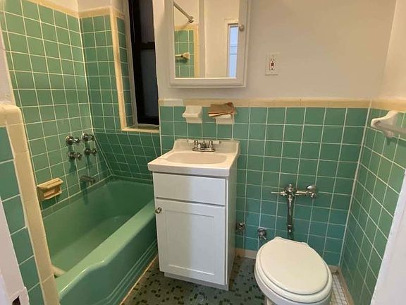 5th image of 200 W 113th St #B66