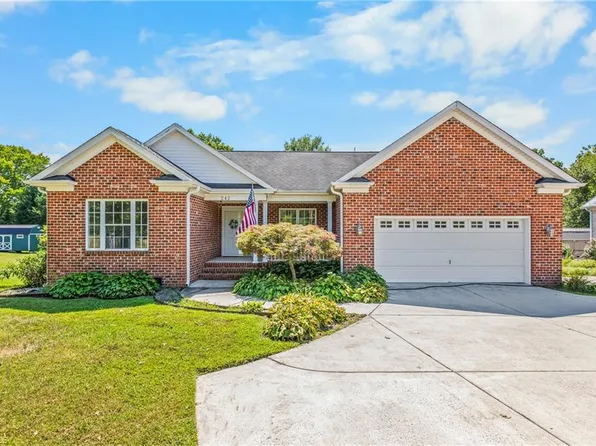 242 Hasty School Rd, Thomasville, NC 27360