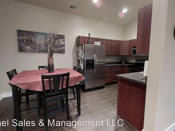 4th image of 191 W Springview Dr #609