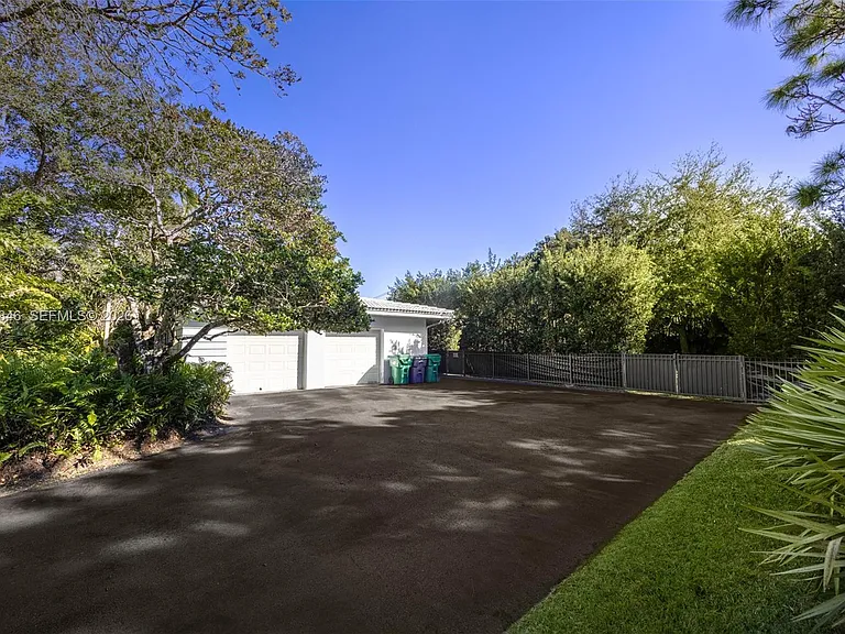 7290 SW 77th Ter — Photo 35