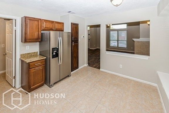 4th image of 1926 Meadowview Ct