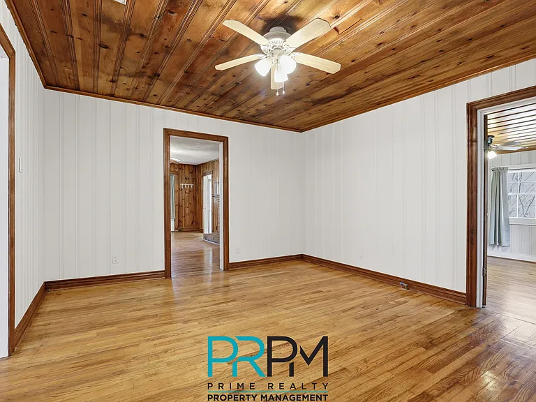 101 Bagwell Dr — Photo 7