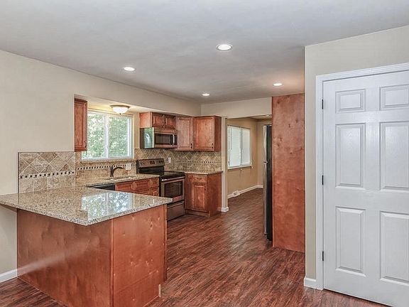 4th image of 2029 Northaire Ln