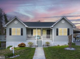 6117 Riverview Dr, King George, VA 22485