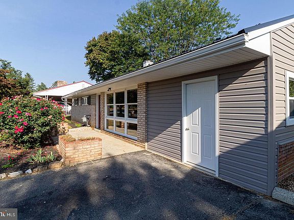 4th image of 25 Lincoln Dr