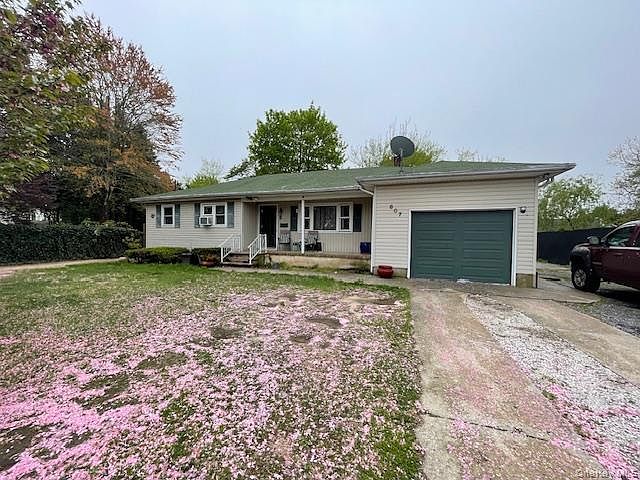 1st image of 607 Osborn Avenue