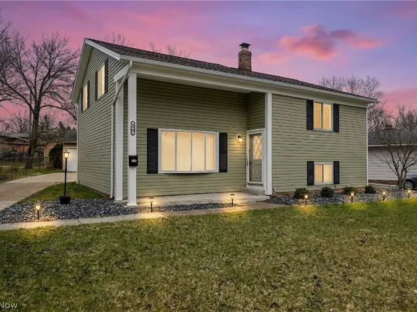 19 Brune Dr, Bedford, OH 44146