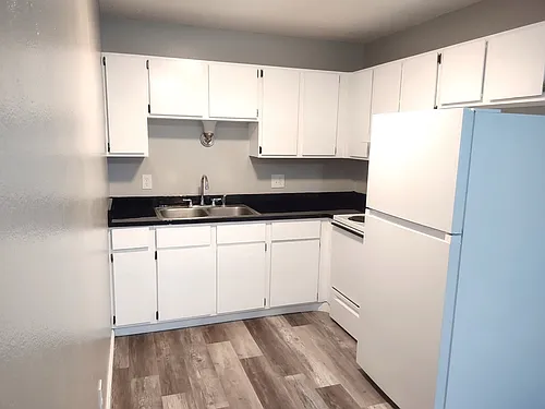 1001 Stanley Ave #1-13 Photo 1