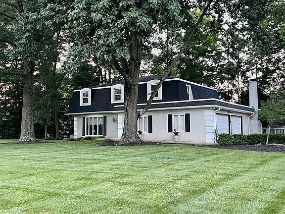 5th image of 5241 Hawthorne Valley Dr