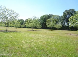 Gloria Kern Dr, Breaux Bridge, LA 70517