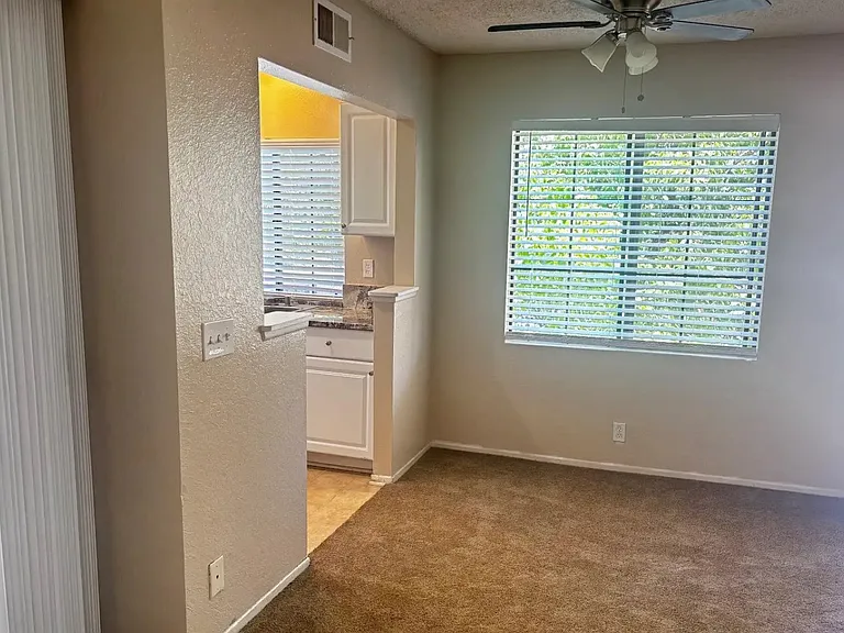 2554 Olive Dr #92 — Photo 7