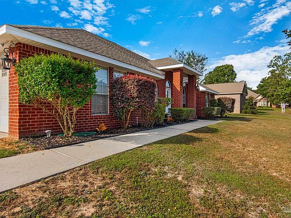 2nd image of 4422 Essex Terrace Cir