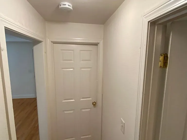 2091 Hilyard St — Photo 13
